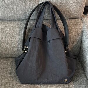 lululemon Black On My Level Bag (large)